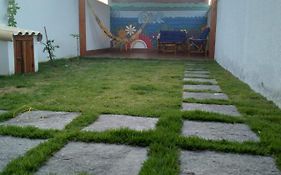 Casa com Jardim na Praia de Guaratiba, Maricá